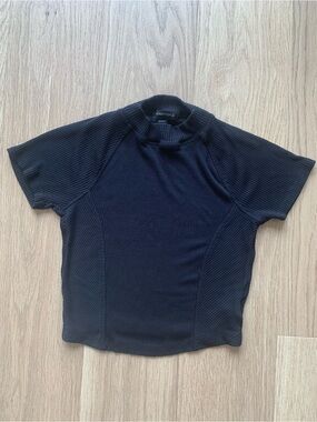 Black ribbed crop top, Beyond Yoga